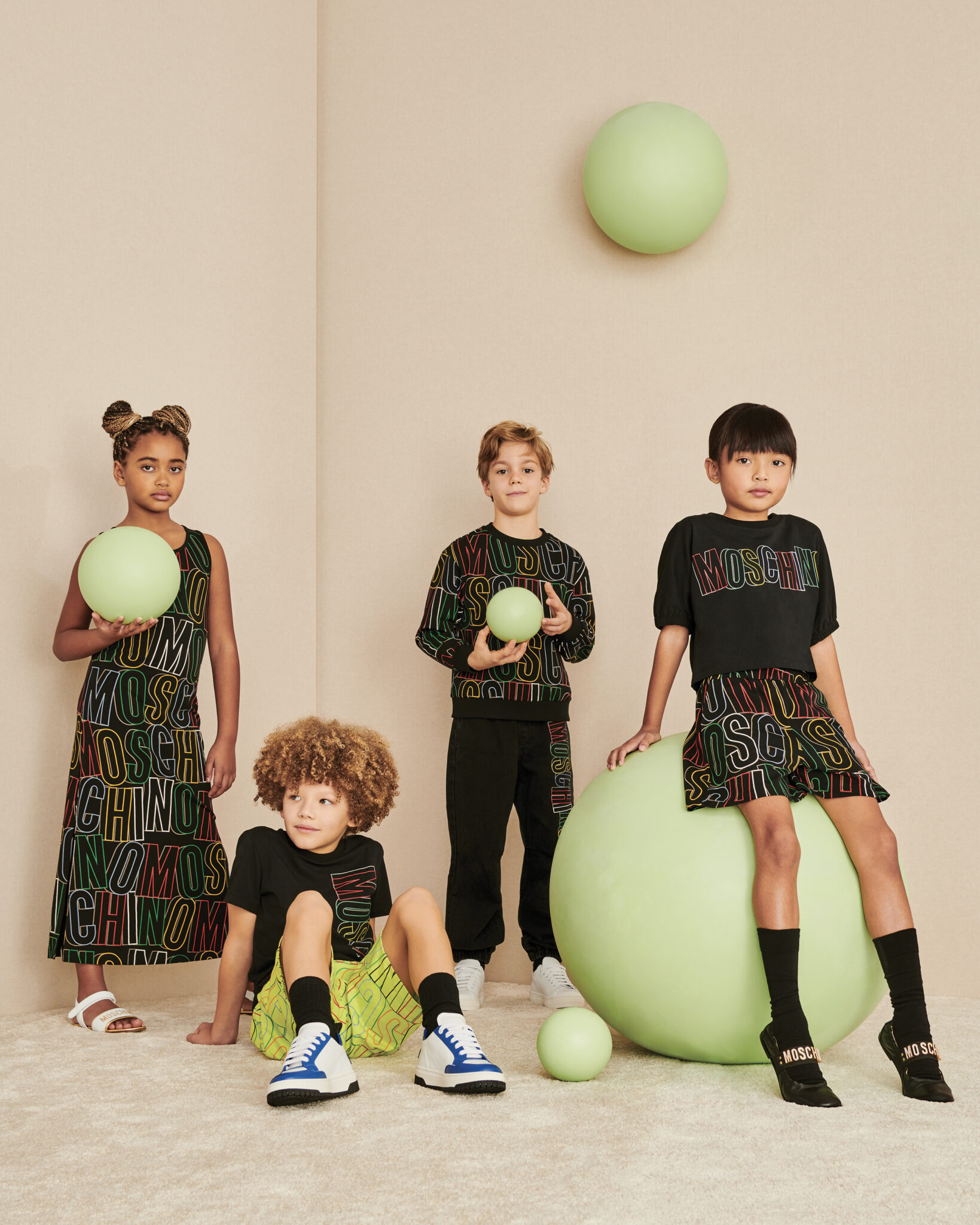 Moschino logo all-over