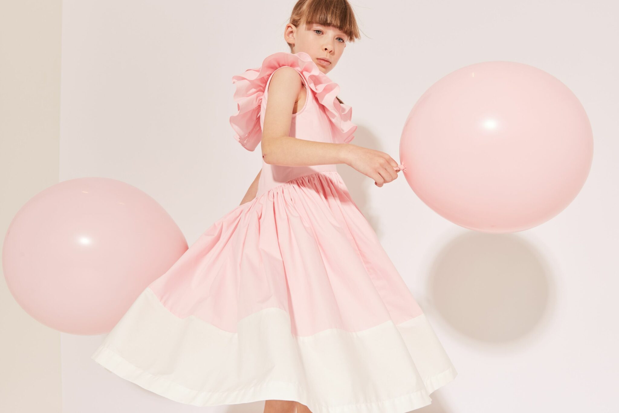 Limited Exclusive The Middle Daughter