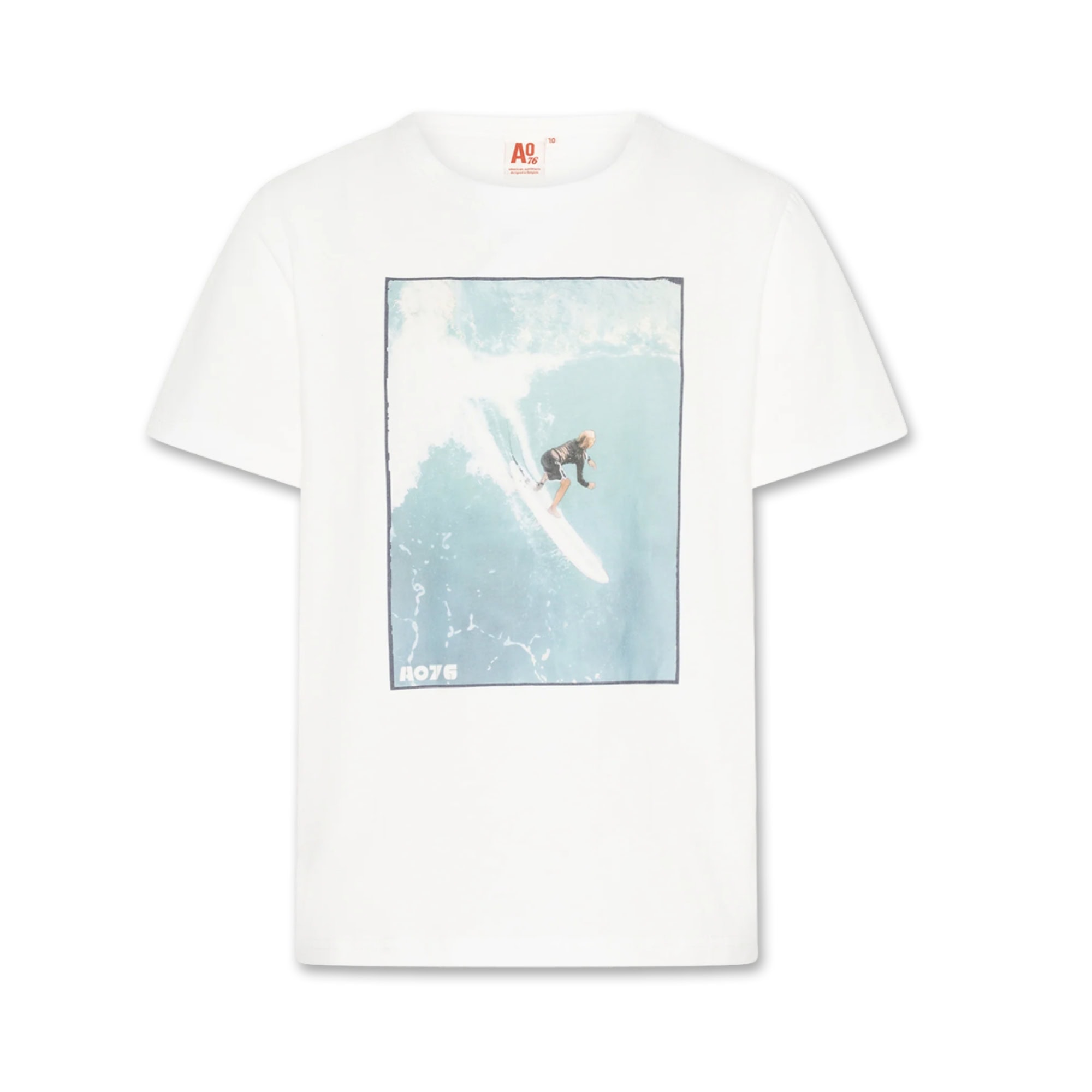 T-shirt surfer boy