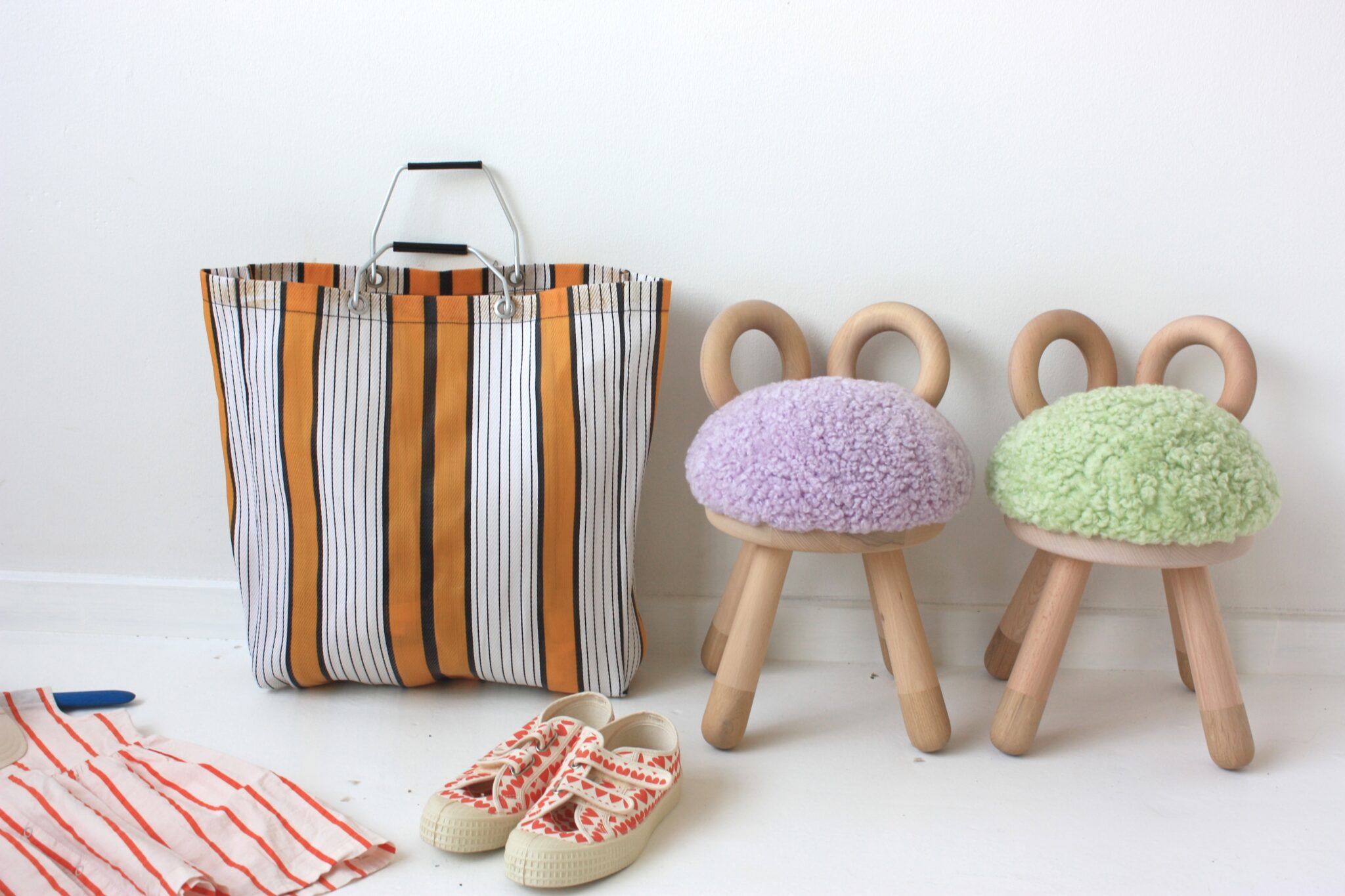 fluffy seats for kids in pastel colors