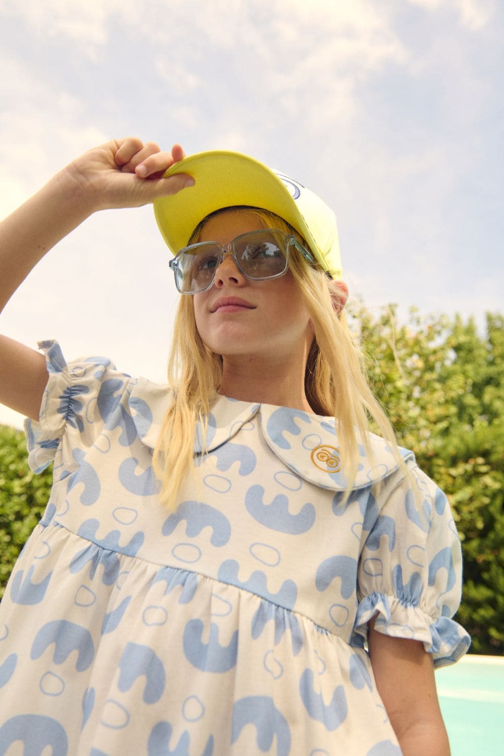 girl cap and sunglasses