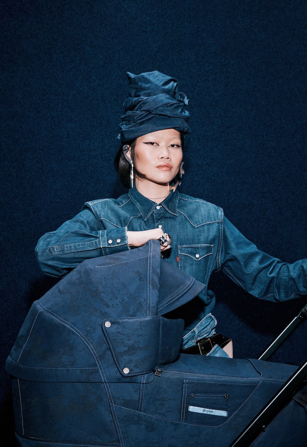 CYBEX LR SHOOT29975_LargerBG