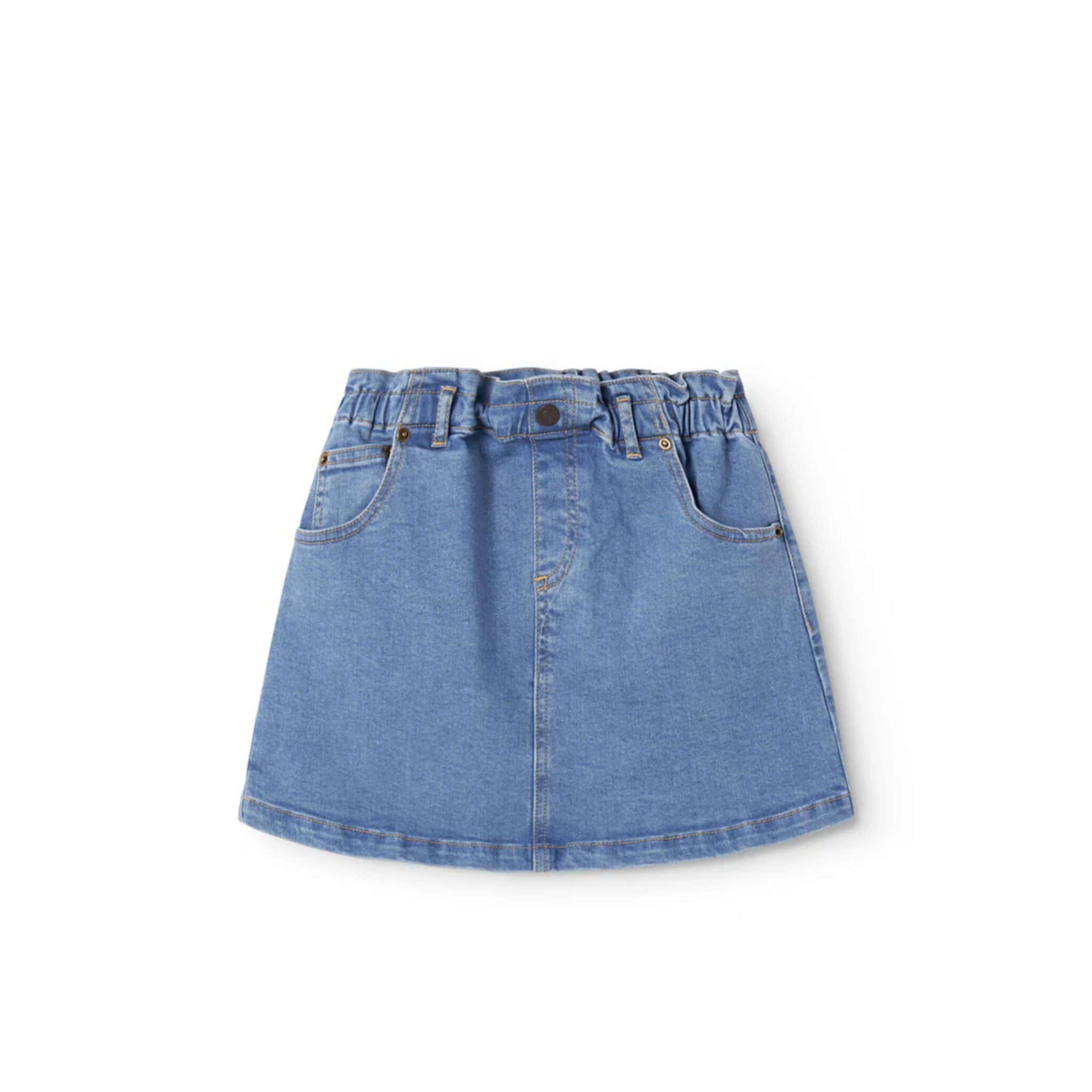 Classic denim skirt in soft cotton denim with a slight A-shape. The skirt has two front and back pockets, belt loops and elastic at the back waist for a comfortable fit. The skirt closes with a button closure and zipper at the front. The length of the skirt goes above the knee.